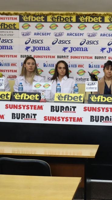 Световните шампионки по естетическа групова гимнастика получиха награда