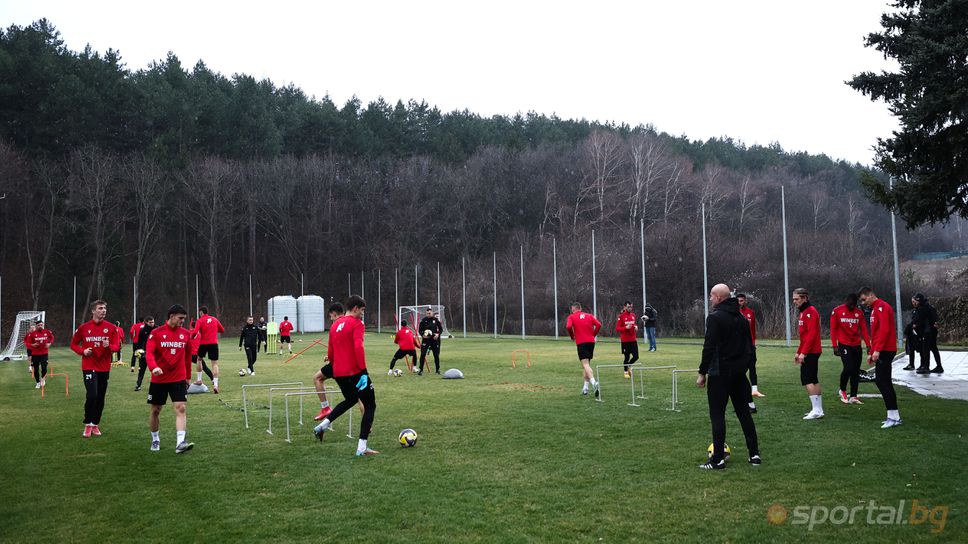 Отборът на ЦСКА ще поднови тренировки утре 27 януари след
