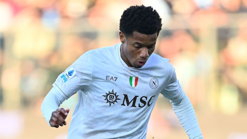 Крилото на НаполиДавид Нерес е изправен пред сериозен риск да