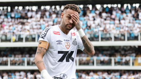 След като на рождения ден на сестра си пропусна мача, в който Анчелоти трябваше да го гледа, Неймар се оплака от критиките