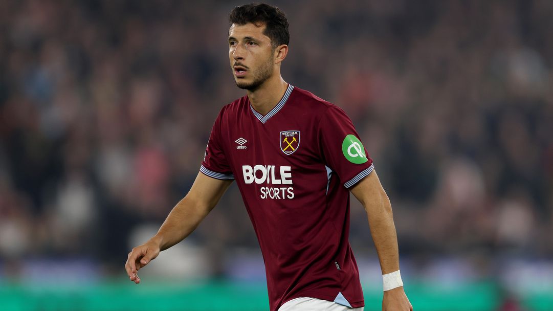 Ювентус е готов да привлече халф на Уест Хам, набелязан е и бивш играч на Милан