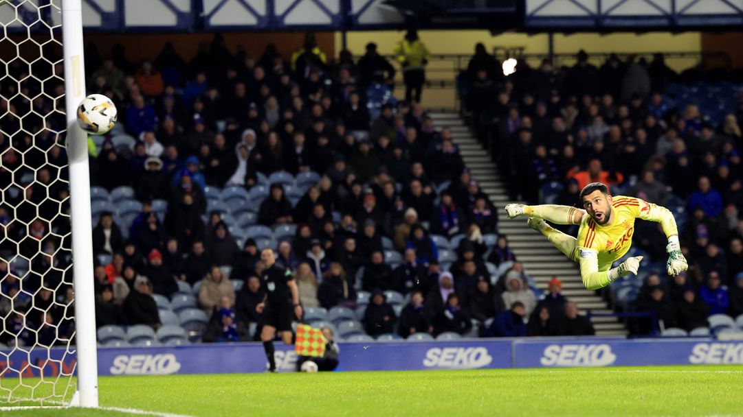 Два корнера матираха Митов и Абърдийн на "Айброкс"