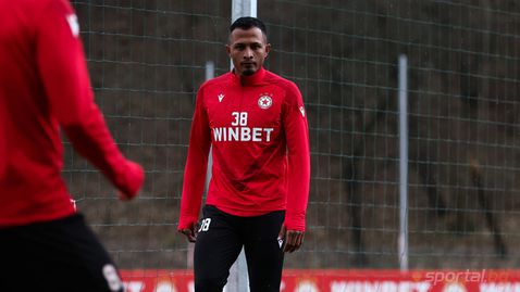 Един от новите в ЦСКА е бил съотборник с двама бивши футболисти на Левски