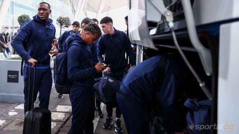 Левски се прибира във вторник по обед