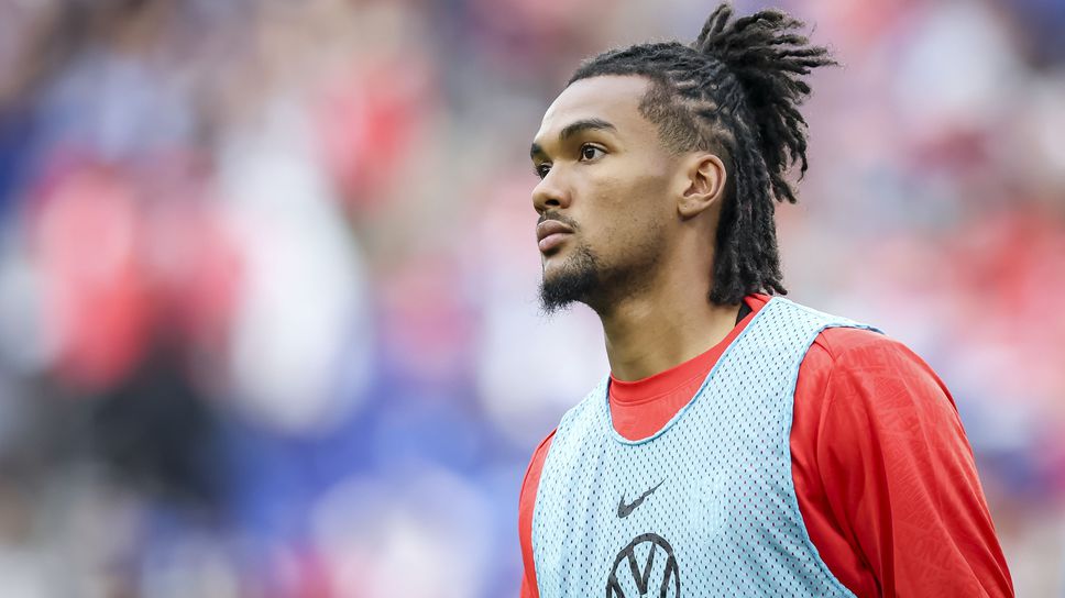 Хамбургер ШФ изпревари своя местен съперник Вердер Бремен и привлече