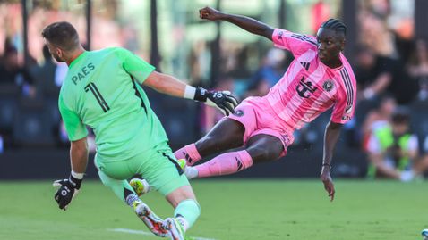 ЦСКА с интерес към доскорошен съотборник на Меси