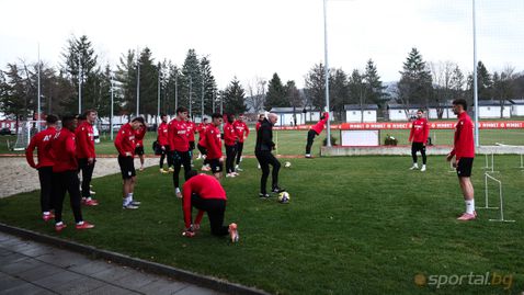 ЦСКА започна без Кошмара и още шестима