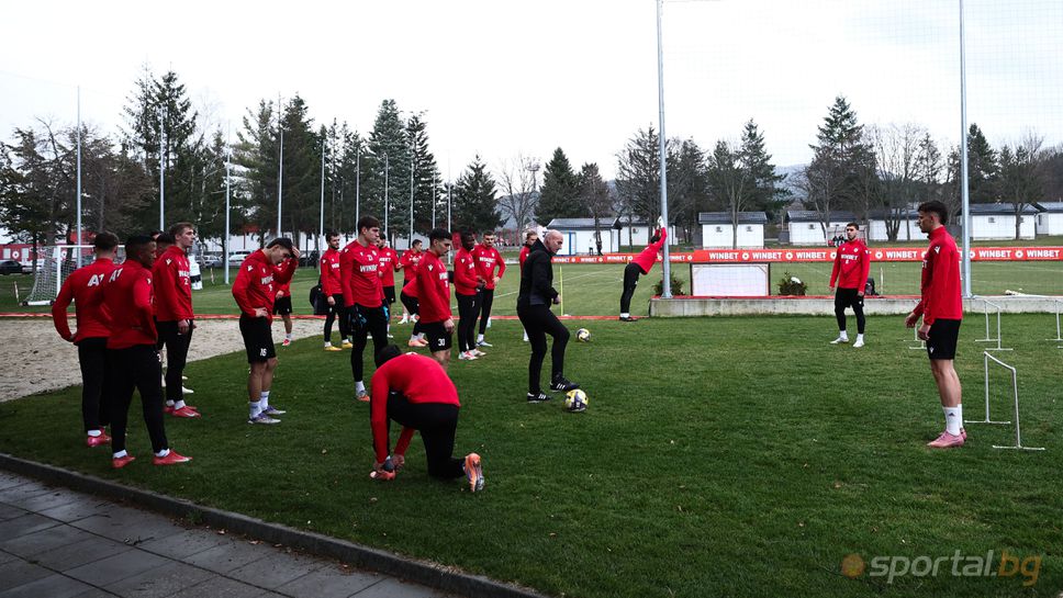 ЦСКА започна без Кошмара и още шестима