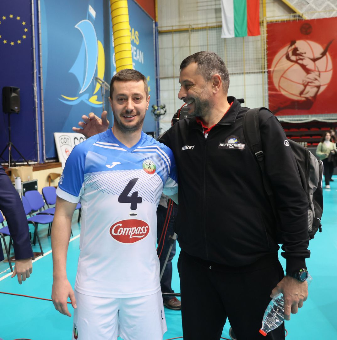 Efbet Супер Волей: Нефтохимик 2010 (Бургас) - Монтана