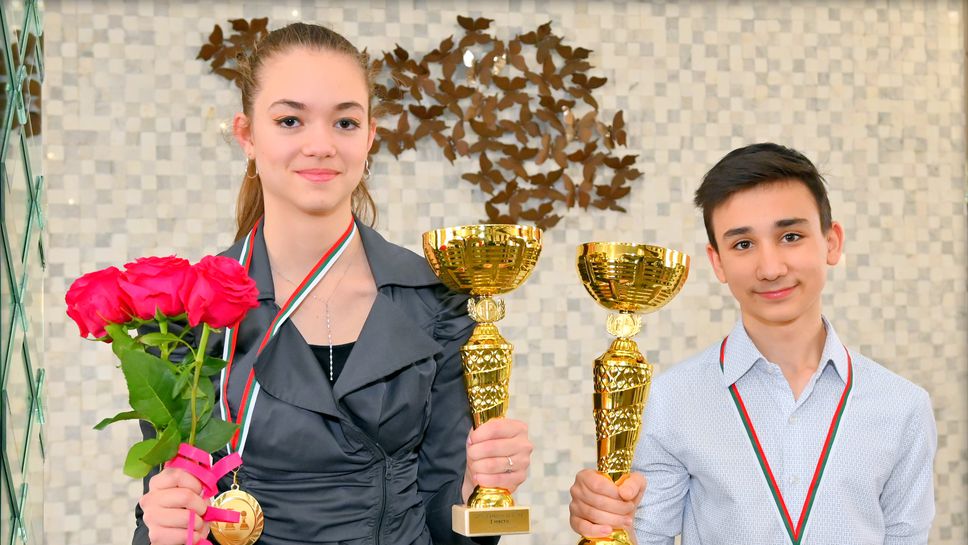 Анджелика Ненова и Никола Кънов са шампионите по шахмат до 20 години