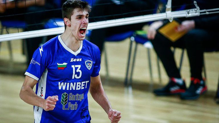 Младият волейболист на Левски София Александър Къндев говори след страхотната