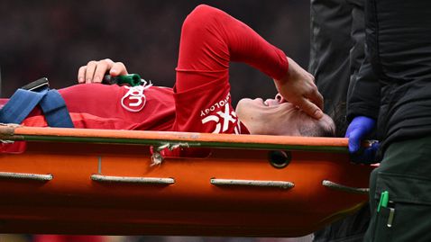  От Манчестър Юнайтед потвърдиха неприятната вест за Лисандро Мартинес 