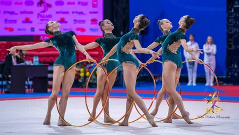 Грациите показват новите си съчетания пред публика