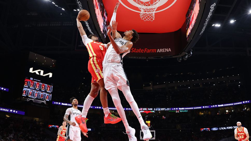 Уембаняма с победен кош за Сан Антонио при труден успех над Атланта