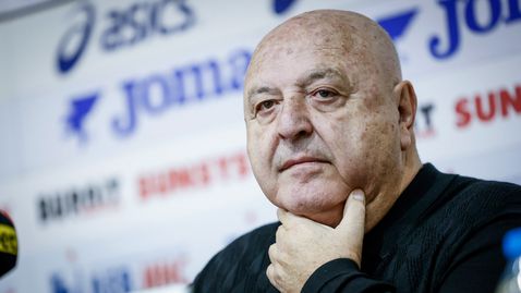 Венци Стефанов: Вуцов не е случил с единия родител! Радо го направи вратар, а получава SMS, че е боклук