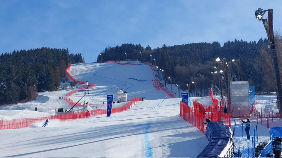 Препълнени трибуни се очакват за спускането при мъжете в събота