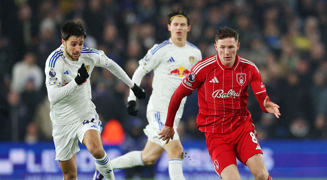 Две асистенции на Илия Груев донесоха победа на Лийдс, "Елънд Роуд" скандира името на българина