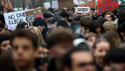 Стотици протестираха в Милано