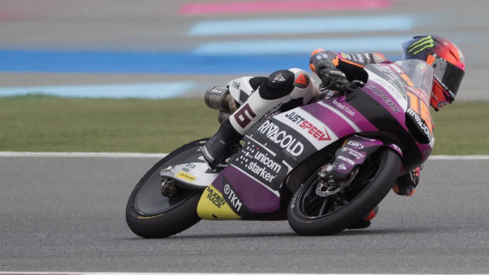 Андреа Миньо с късметлийска победа на старта на сезона в Moto3