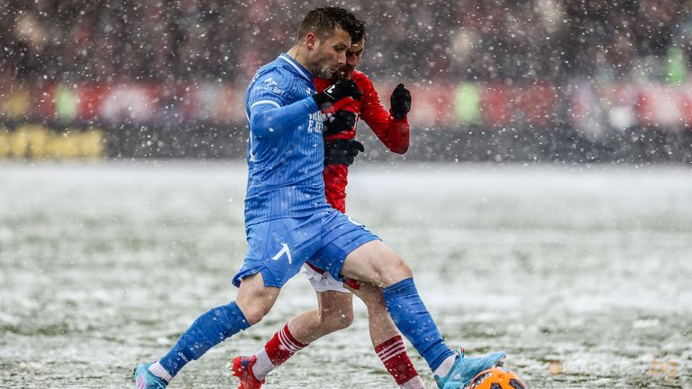  Левски продаде на търг тениската на Драган Михайлович 