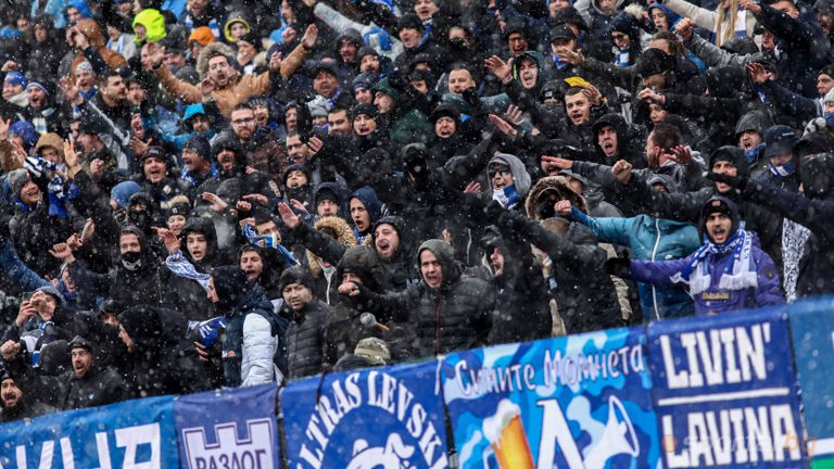  Левски събра близо 900 хиляди лв. за месец от акцията 