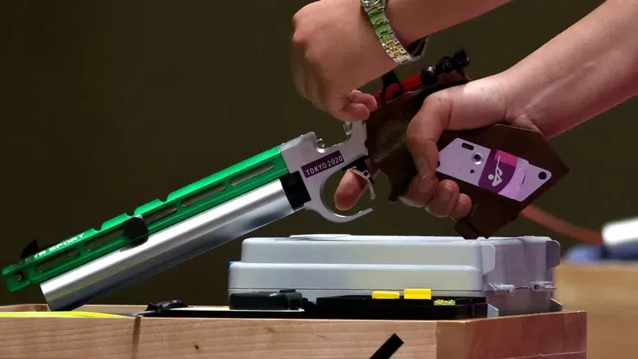 Петър Иванов 11-ти на пистолет при юношите на Европейското