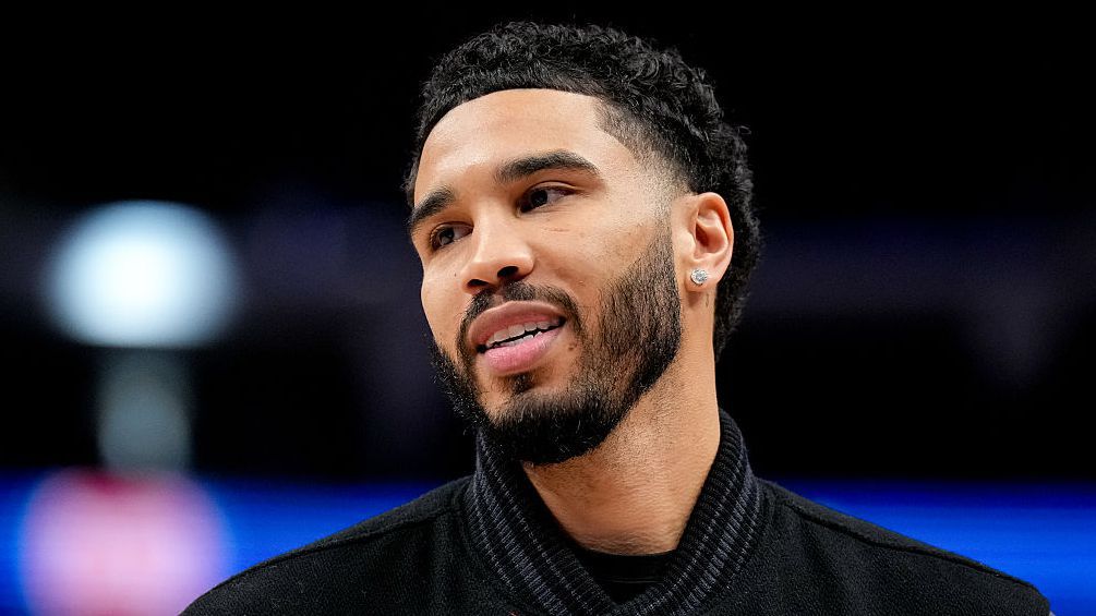 Потвърдено! Джейсън Тейтъм се завръща в мача срещу Далас