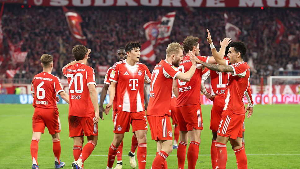 Байерн 2:0 Гладбах, начало на втората част, Нойер е заменен на почивката