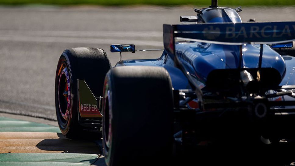 Алекс Албон: Уилямс изпитва затруднения с много неща