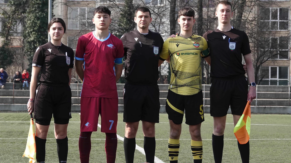 Ботев разби Септември като гост при 15-ките