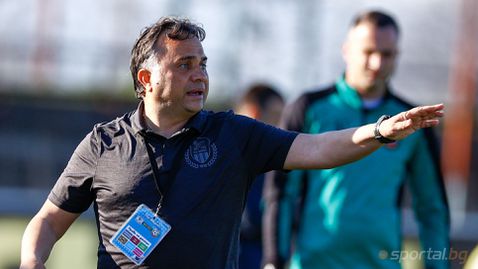  Спрягат Николай Митов за ментор на Локомотив (София) 