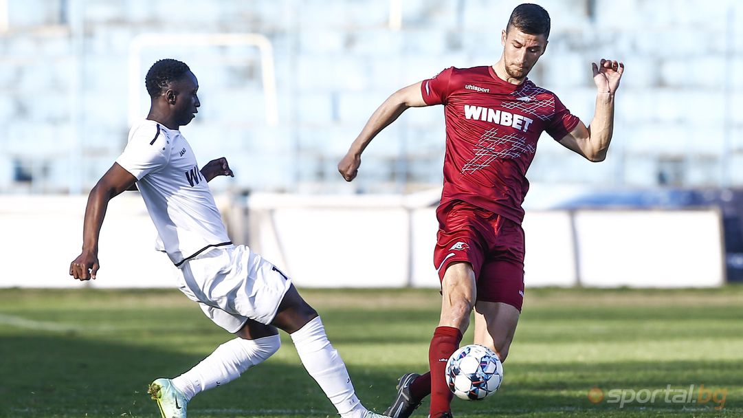 Червен картон спря устрема на Септември (Симитли)