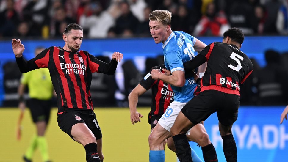 Наполи и Милан в пряк спор за второто място