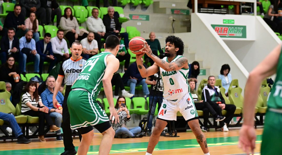 Балкан си отмъсти на Черно море Тича с тройка в последната секунда в луд мач в Ботевград