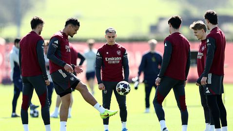 Трима от контузените в Арсенал подновиха тренировки, но проблемите за Артета остават