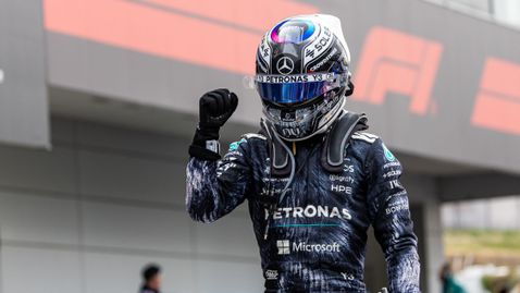 Кими Антонели влезе в ексклузивен клуб с поредните си победи в Китай и Япония