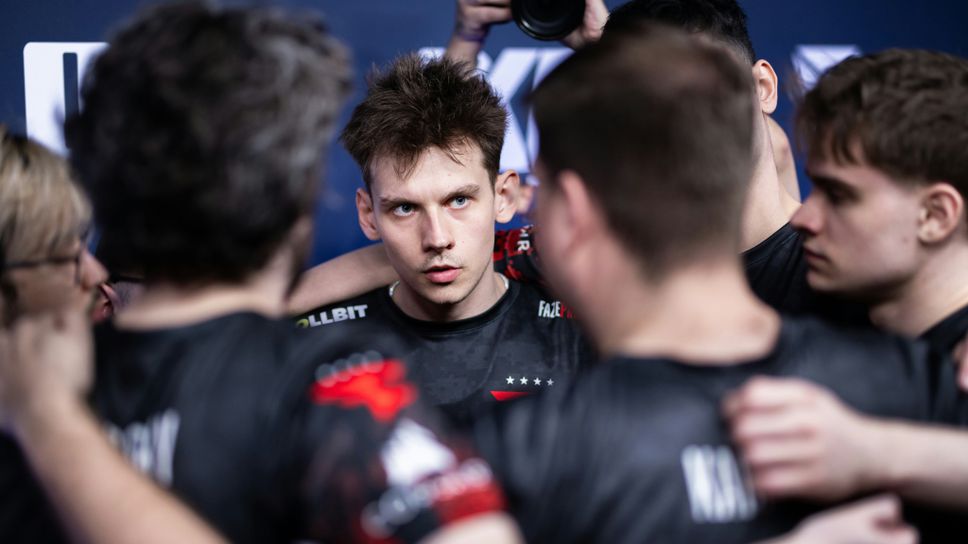 FaZe продължава да пропада след елиминация от PGL Букурещ