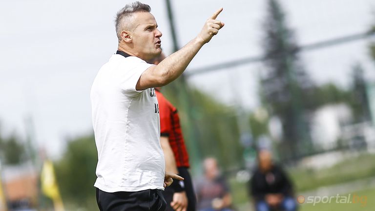 Валентич се обърна към феновете на Ботев Не вярвайте на