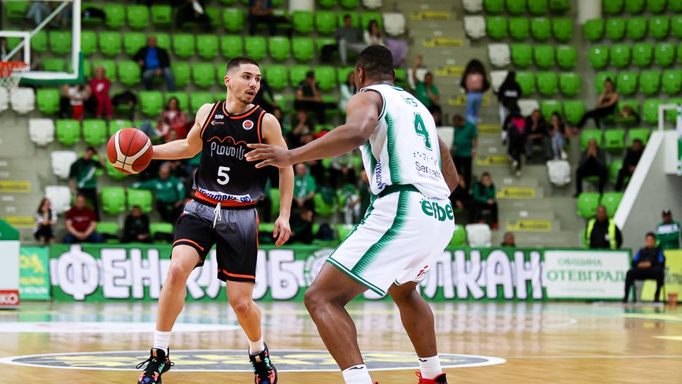 Академик ще направи всичко възможно, за да прати серията с Балкан в трети мач