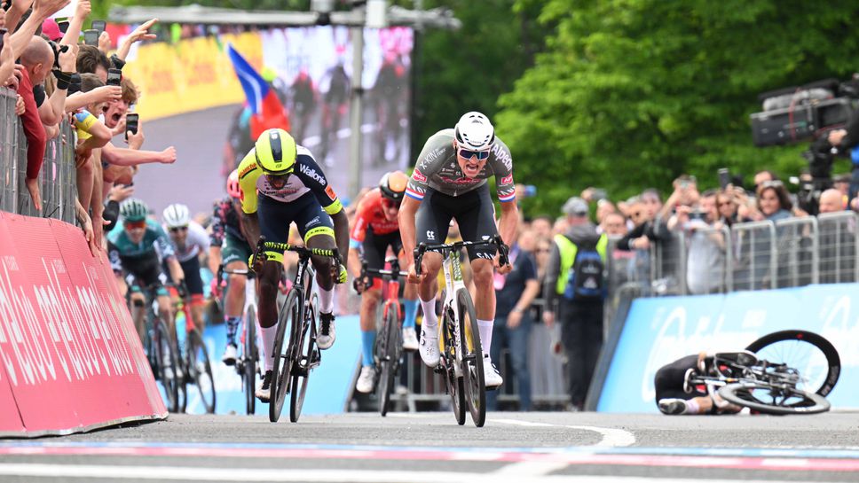 Матю ван дер Пул спечели първия етап на „Джиро д'Италия“