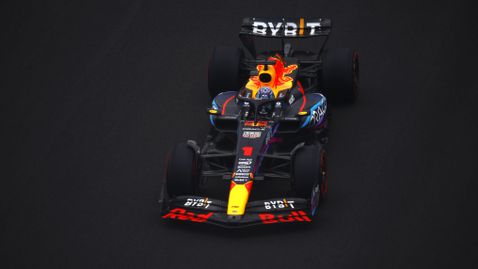  Верстапен: Стана отлично съревнование 