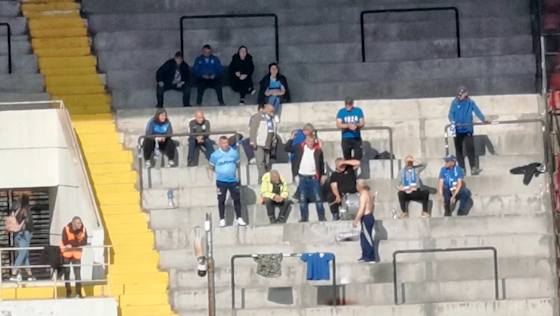 Група фенове на Арда подкрепят своите на стадион "Локомотив" в столицата