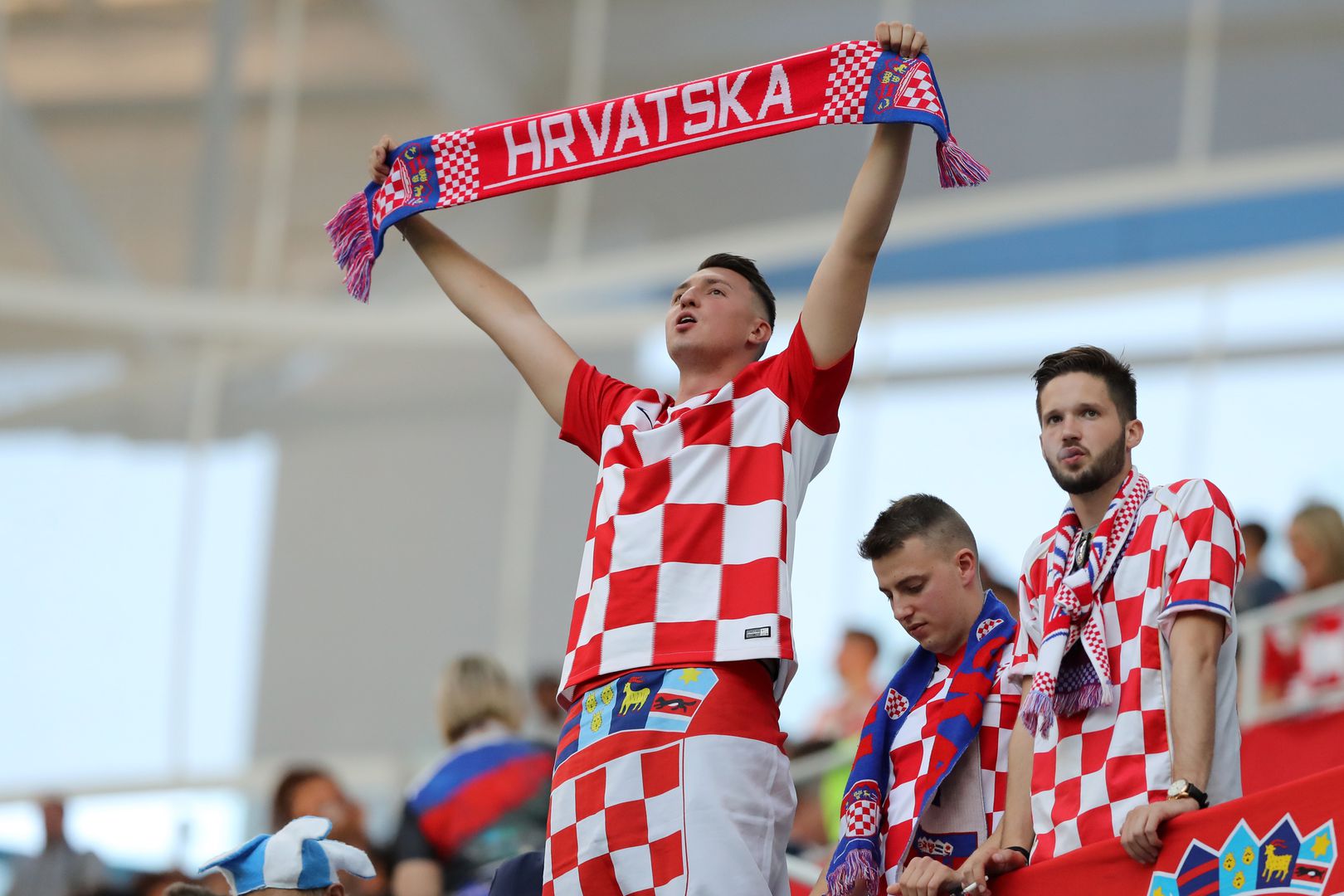 Феновете на Хърватия срещу Аржентина