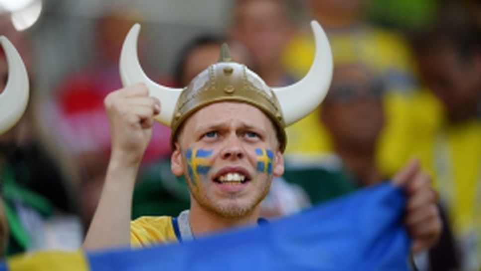 Феновете на Швеция за срещата с Мексико