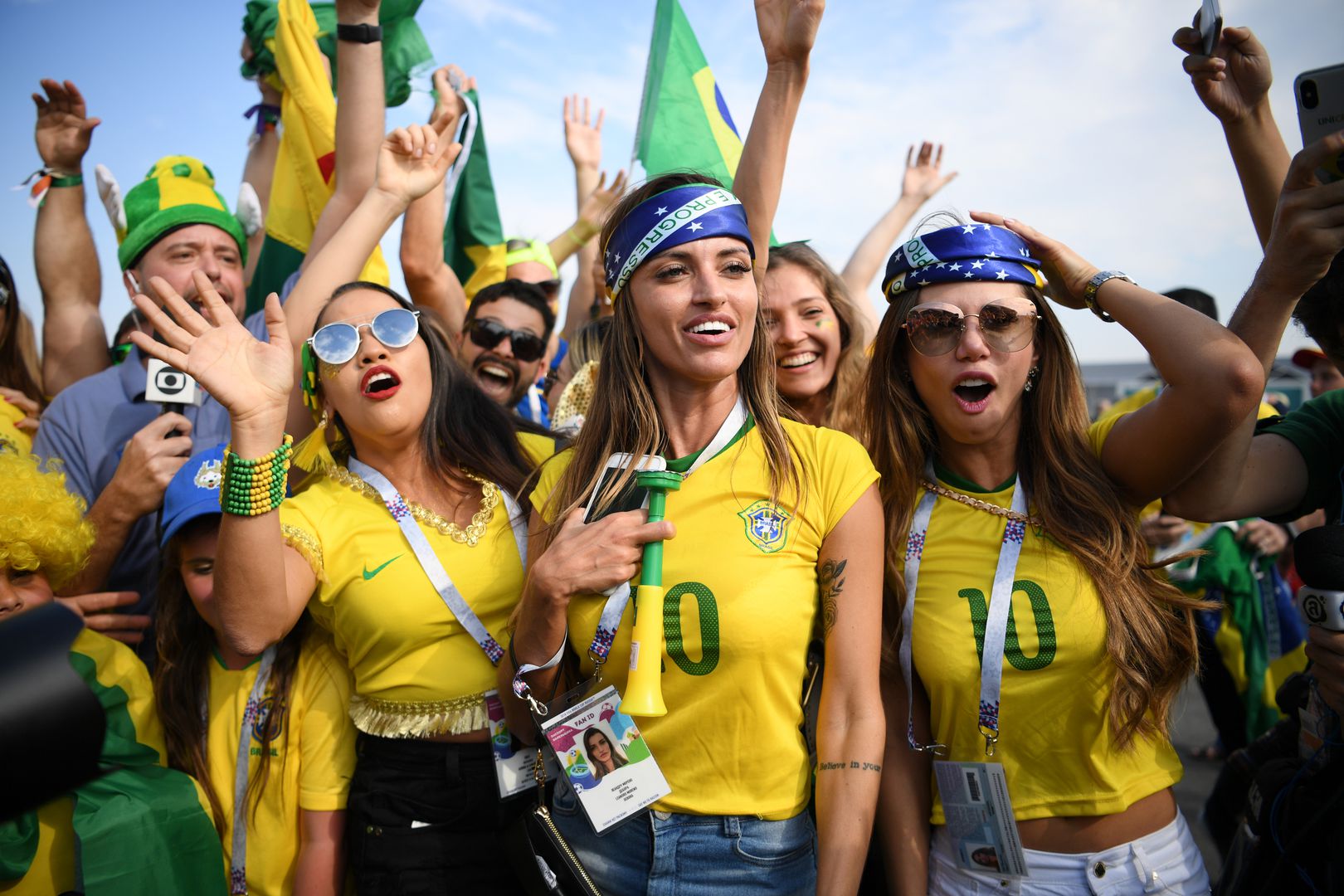 Феновете на Бразилия срещу Мексико