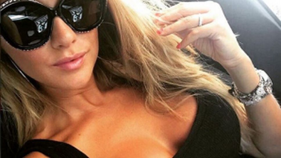 На Острова всички говорят за Микела Персико (галерия)