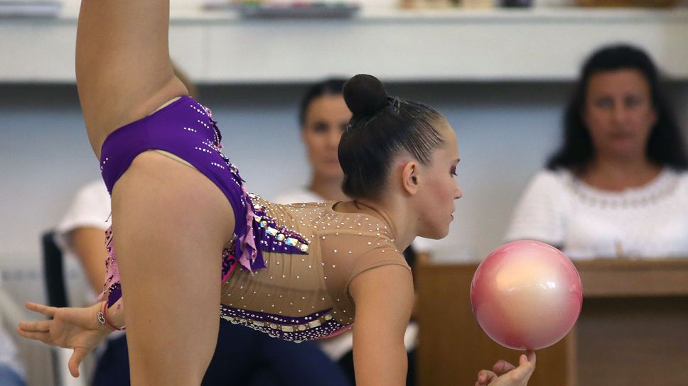 Грациите ни направиха добра подиум тренировка