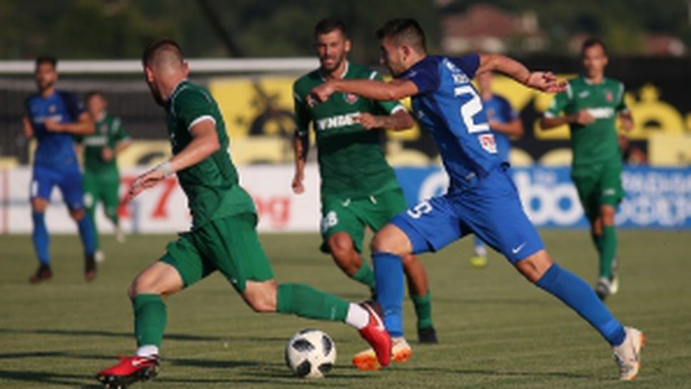 Ботев (Враца) - Левски