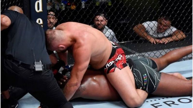 Марчин Тибура нокаутира Грег Харис в първия рунд