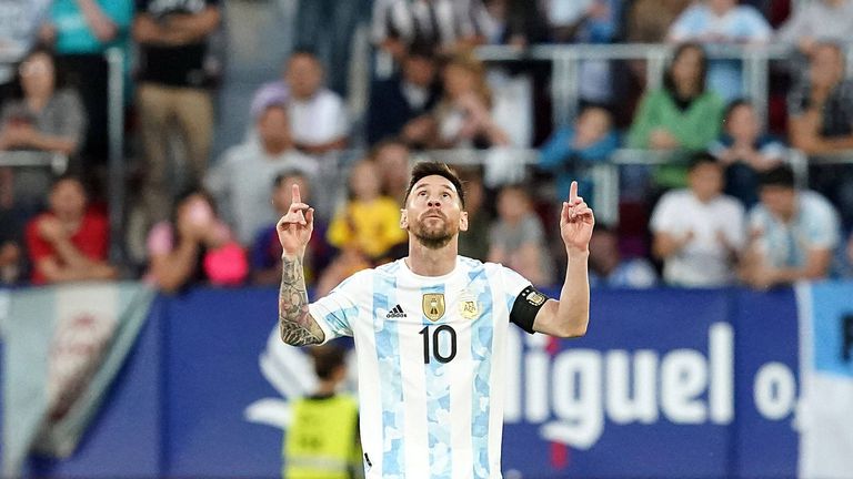  Селекционерът на Аржентина съпостави Лионел Меси с Рафаел Надал 